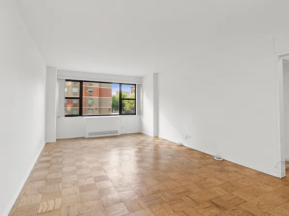 115 E 9th St APT 3D, New York, NY 10003