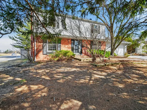 1230 Scholl Rd, Ames, IA 50014