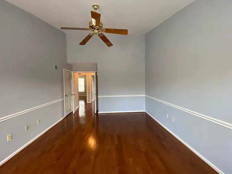 6323 Millwood Ct — Photo 18