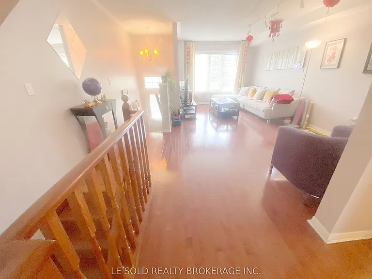 888 Scollard Ct — Photo 3