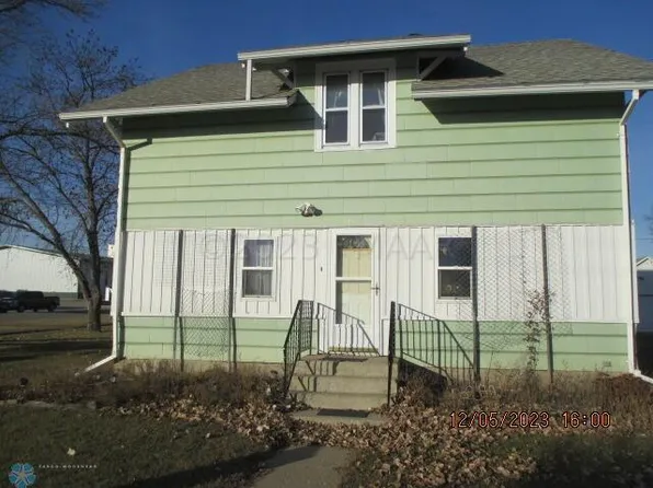 101 2nd Ave S, Fairmount, ND 58030