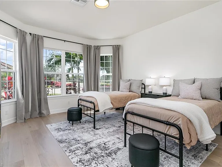 11110 Canal Grande Dr — Photo 18