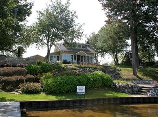 537 Harrington Rd, Delton, MI 49046