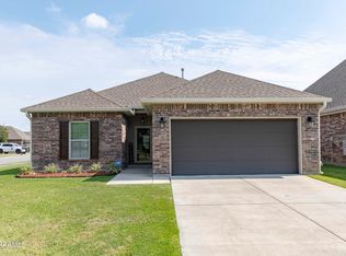 334 Elwick Dr, Lafayette, LA 70507