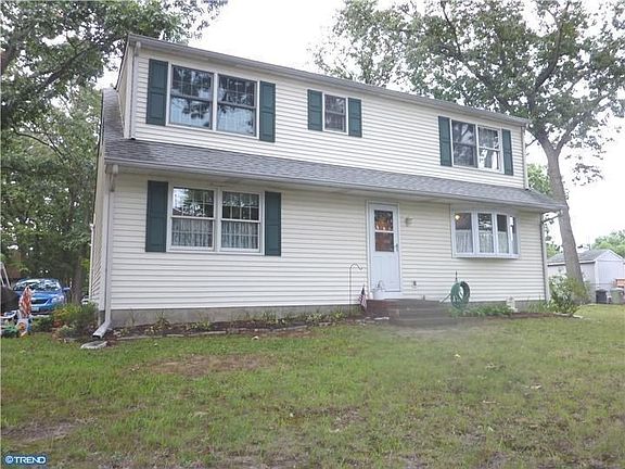 3rd image of 706 Lakehurst Ave