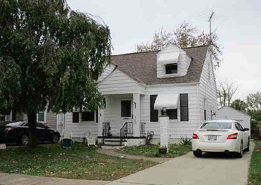 2nd image of 3179 Lincoln St