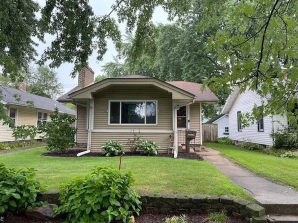 913 Lincoln St, Hobart, IN 46342