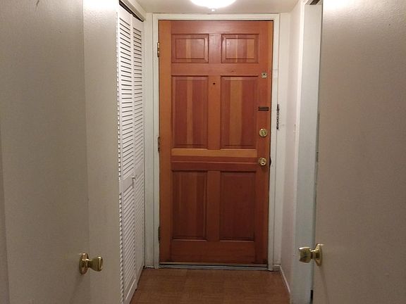 3rd image of 1301 S Greenwood Ave APT 38