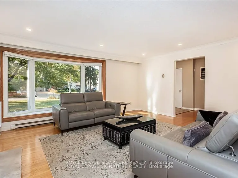 153 Ulster Dr — Photo 6