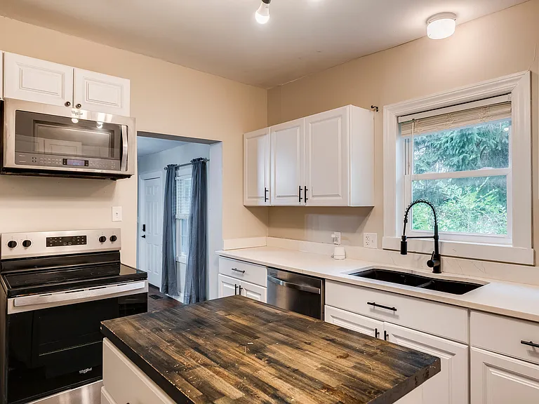 2320 Beechmont Ave #1 — Photo 10
