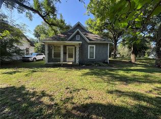 616 E 25th St, Pittsburg, KS 66762