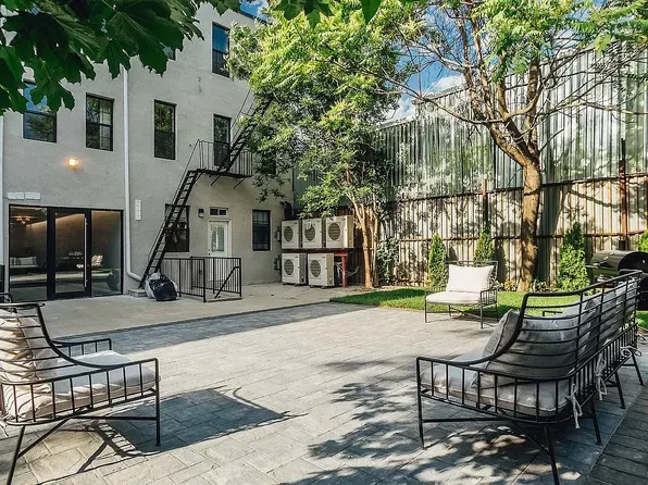 238 Boerum Street image 15 of 16