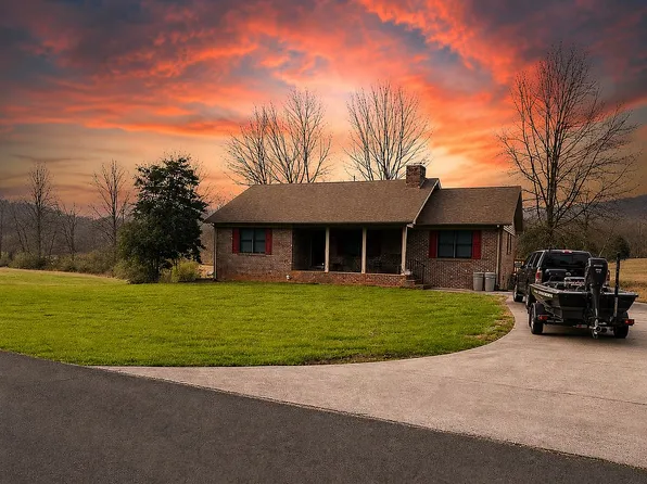 700 Frogue Rd, Burkesville, KY 42717