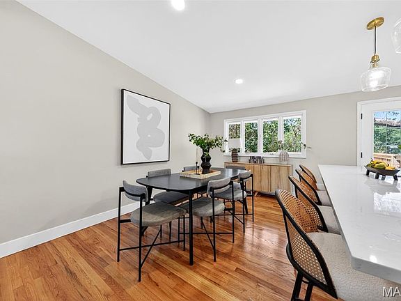 5th image of 79 Willow Brook Dr