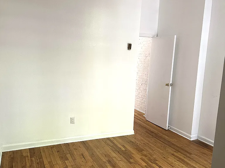 520 E 88th St #1-B — Photo 7