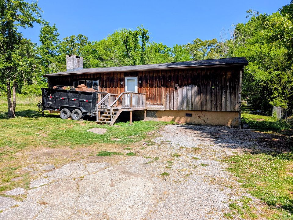 1st image of 319 Farmland Dr