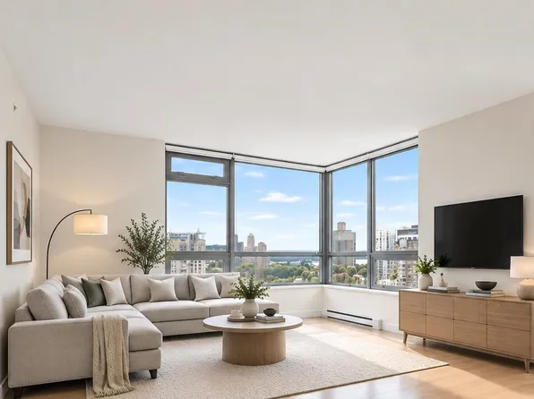 1308 Hornby St #1601, Vancouver, BC V6Z 0C5