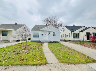 14141 Longtin St, Southgate, MI 48195