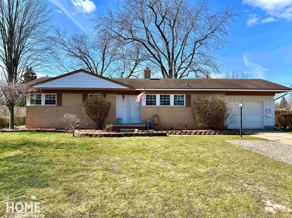 813 Huntington Dr, Owosso, MI 48867