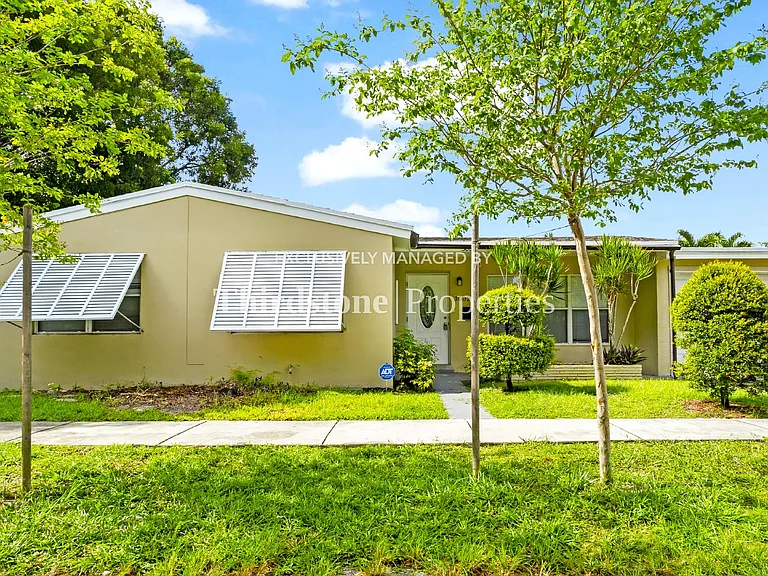 3002 Arthur St #33021 — Photo 1