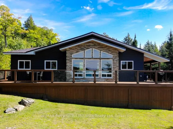 127 Burnetts Rd, McKellar, ON P2A 0B5