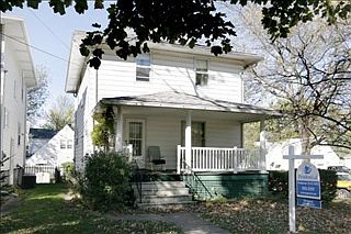 1st image of 21 E Ave S