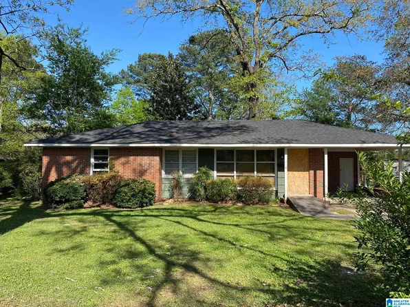 913 Hillandale Dr, Fairfield, AL 35064