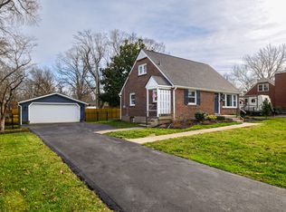 (Undisclosed Address), Cambridge, KY 40220