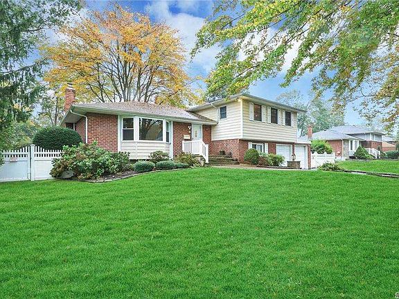 4th image of 20 Clafford Ln