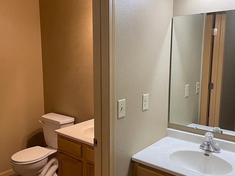 404 S Johnson St #7 — Photo 15