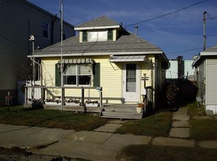 99 E 25th St, Ship Bottom, NJ 08008