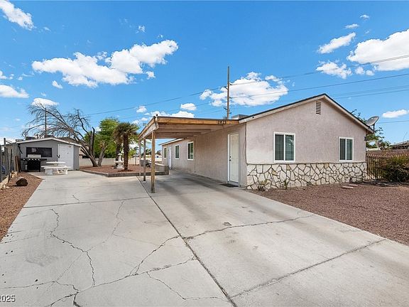3rd image of 2821 Geist Cir