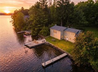 585 Reservoir Rd, Pascoag, RI 02859