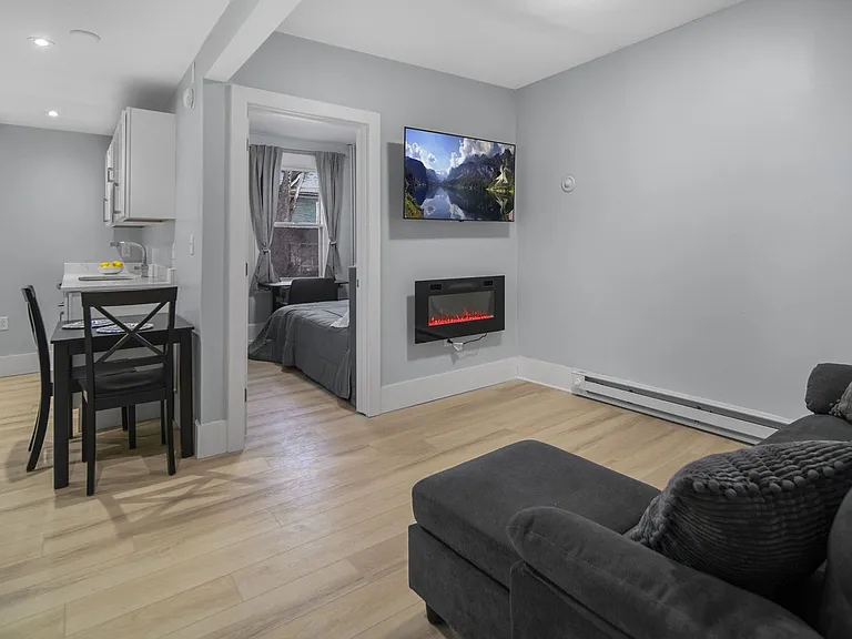 104 Harvard Pl — Photo 94