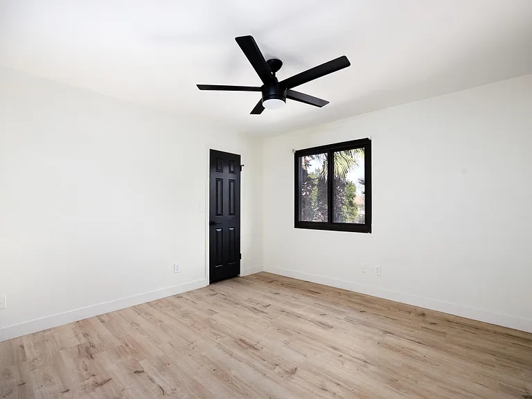 1441 N El Camino Dr — Photo 22