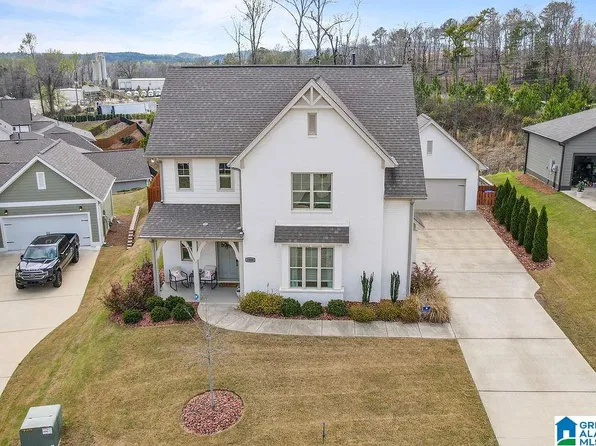 3008 Simms Lndg, Pelham, AL 35124