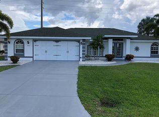 7417 S Seagrape Rd, Punta Gorda, FL 33955