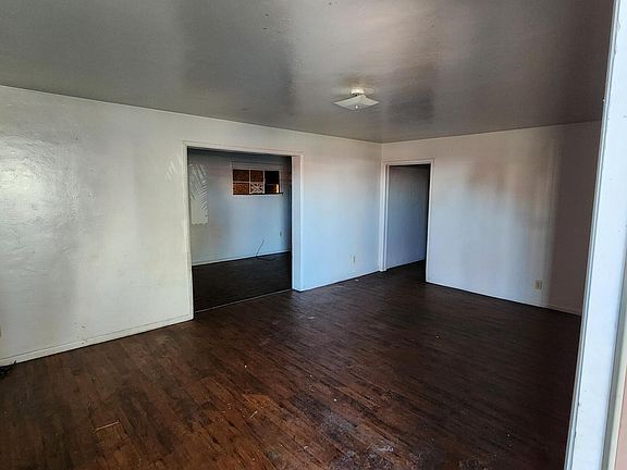 2nd image of 2621 W MARIPOSA Street