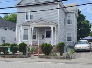 15 Meadowcroft St, Lowell, MA 01852