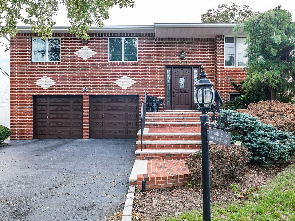 1st image of 2809 Bellmore Ave