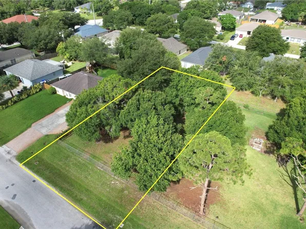 8745 104th Ave, Vero Beach, FL 32967