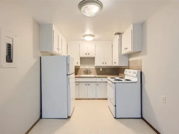 8255 Corliss Ave N #2, Seattle, WA 98103