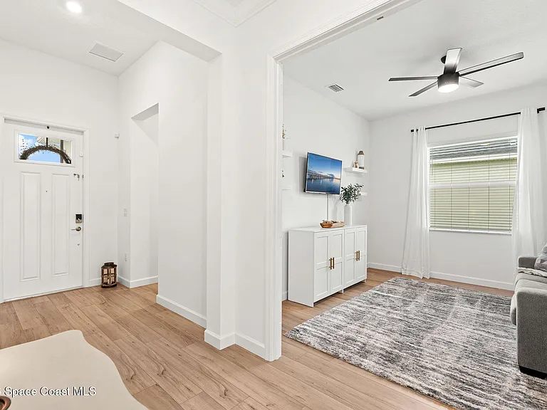 1029 Cavailian Pl NW — Photo 5