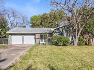 413 Far Hills Ln, Huntsville, TX 77320
