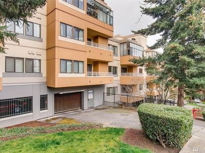 7600 SE 29th St #A304, Mercer Island, WA, 98040