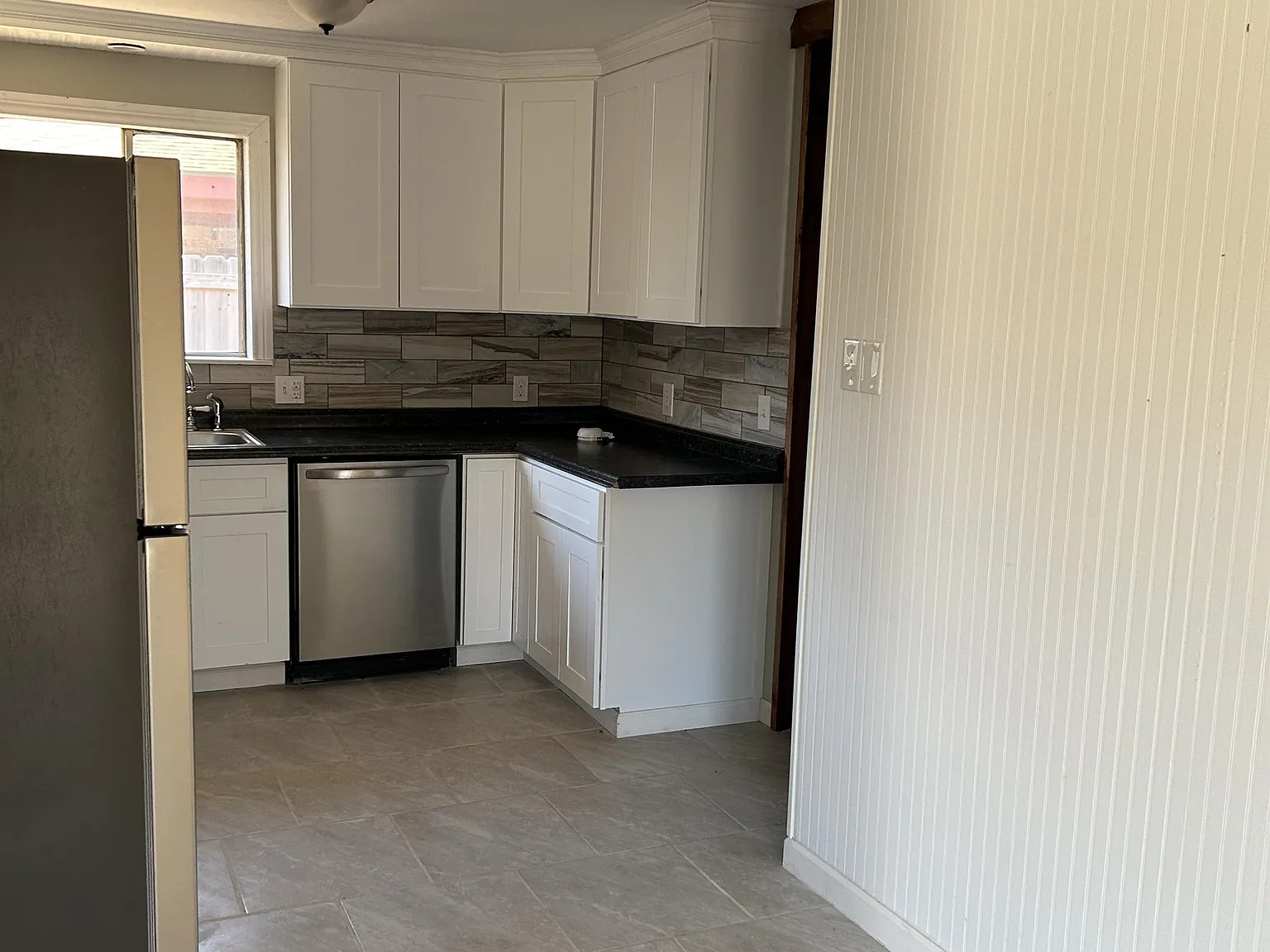 207 Belview Road - 1 — Photo 4