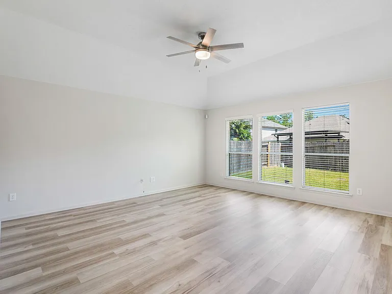 26127 Bent Meadow Ct — Photo 9