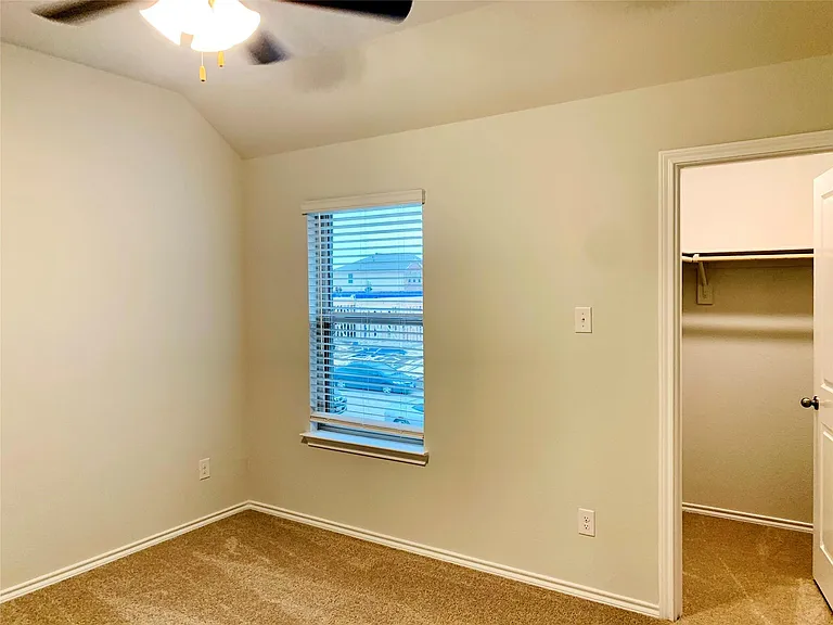 407 Milverton Dr — Photo 22