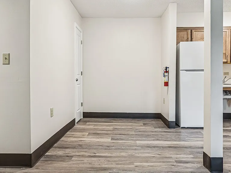 Kitchen/Dining Room (Accessible)