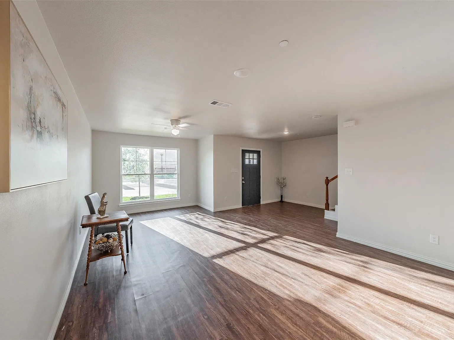 3 bed, 2.5 bath, 1550 sqft, $2,795 — Photo 2
